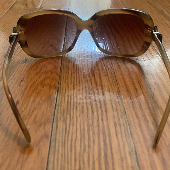 Chanel sunglasses - Picture 6 of 11